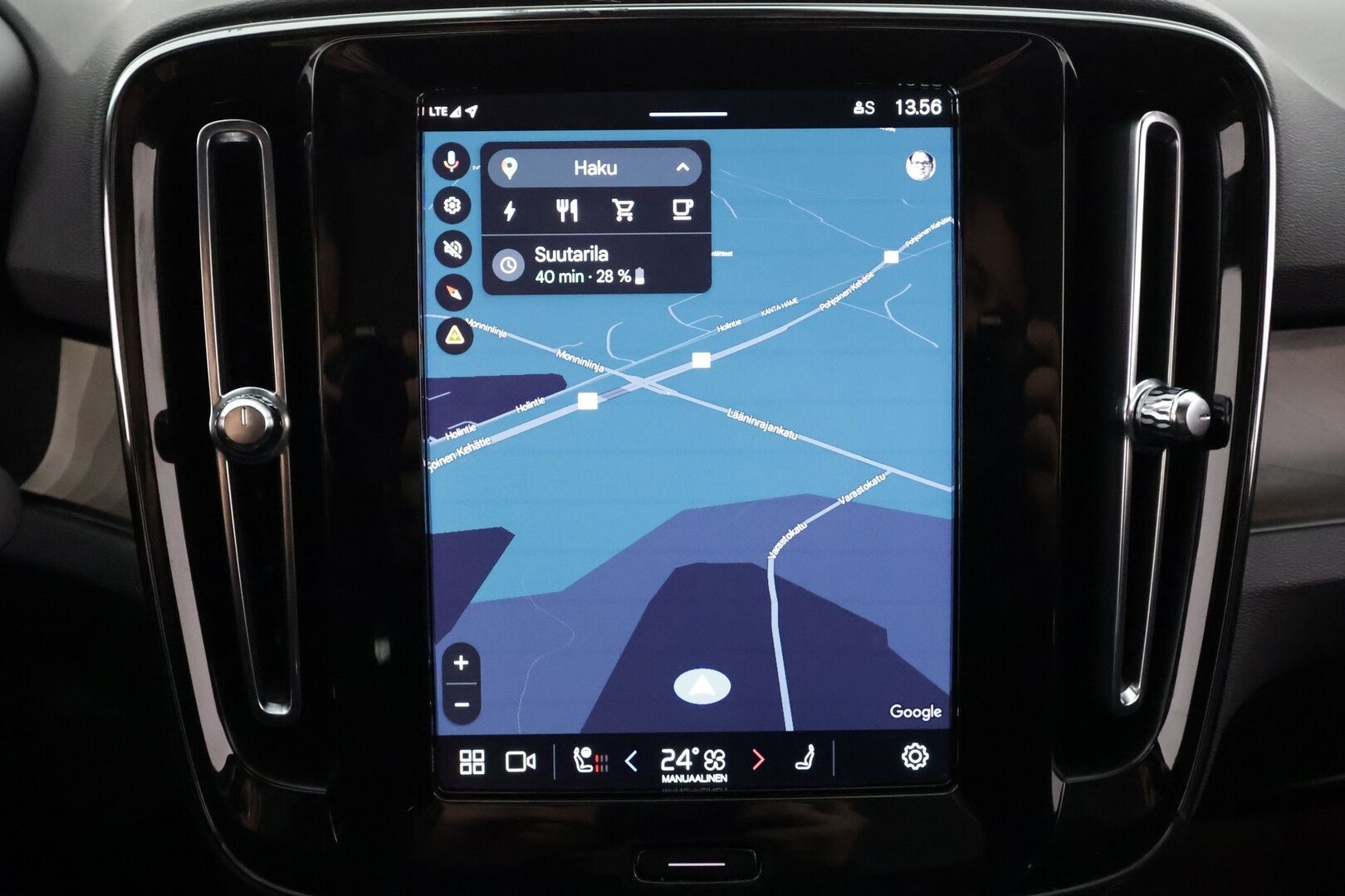 Volvo C40 2022 Recharge Twin Motor  Ultimate Dark * ACC / 360° / ILP / Muistipenkki / Pixel LED / Facelift / Navi / Koukku / Lasikatto / H&K * - Akku kuntotarkastettu / Kahdet renkaat aluvanteilla / Merkkihuollettu - HULLU BLACKWEEK KORKOTARJOUS 2,49%