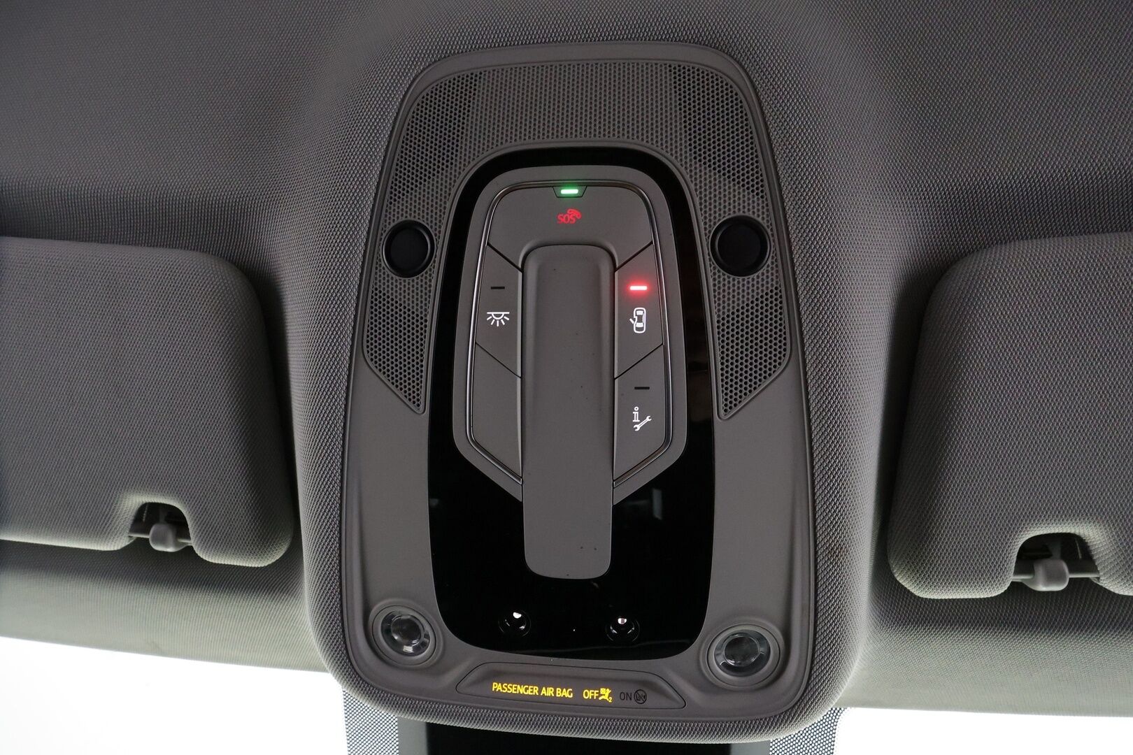 AUDI E-TRON 2022 Advanced 55 quattro * ACC / LED / P.Kamera / Koukku / Muistipenkki / Navi / Kaistavahti / Digimittaristo * - Akku kuntotarkastettu SoH 94,6% / 2x Latauskaapelit / Kahdet renkaat - Osta nyt, maksa vasta ensi vuonna