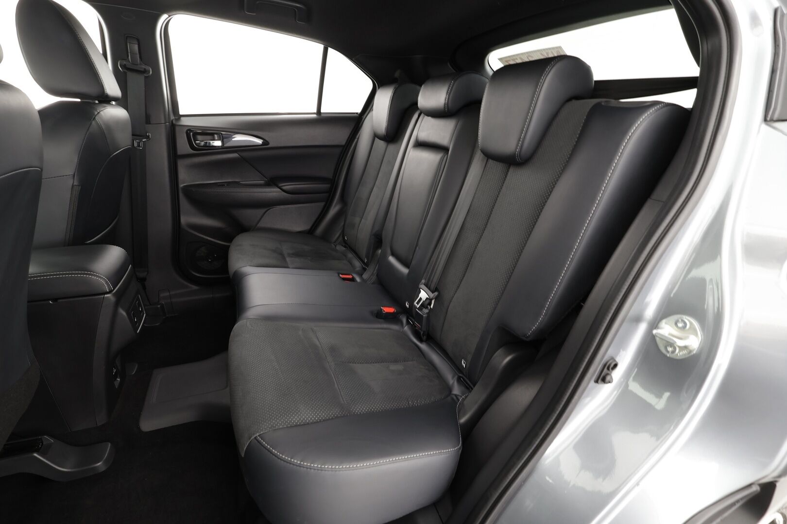 MITSUBISHI ECLIPSE CROSS 2025 2.4 PHEV Instyle Plus 4WD * ACC / 360° / LED / Navi / Sähköpenkki / KeylessGo / Puolinahat / Ratinlämmitin * - Osta nyt, maksa vasta ensi vuonna