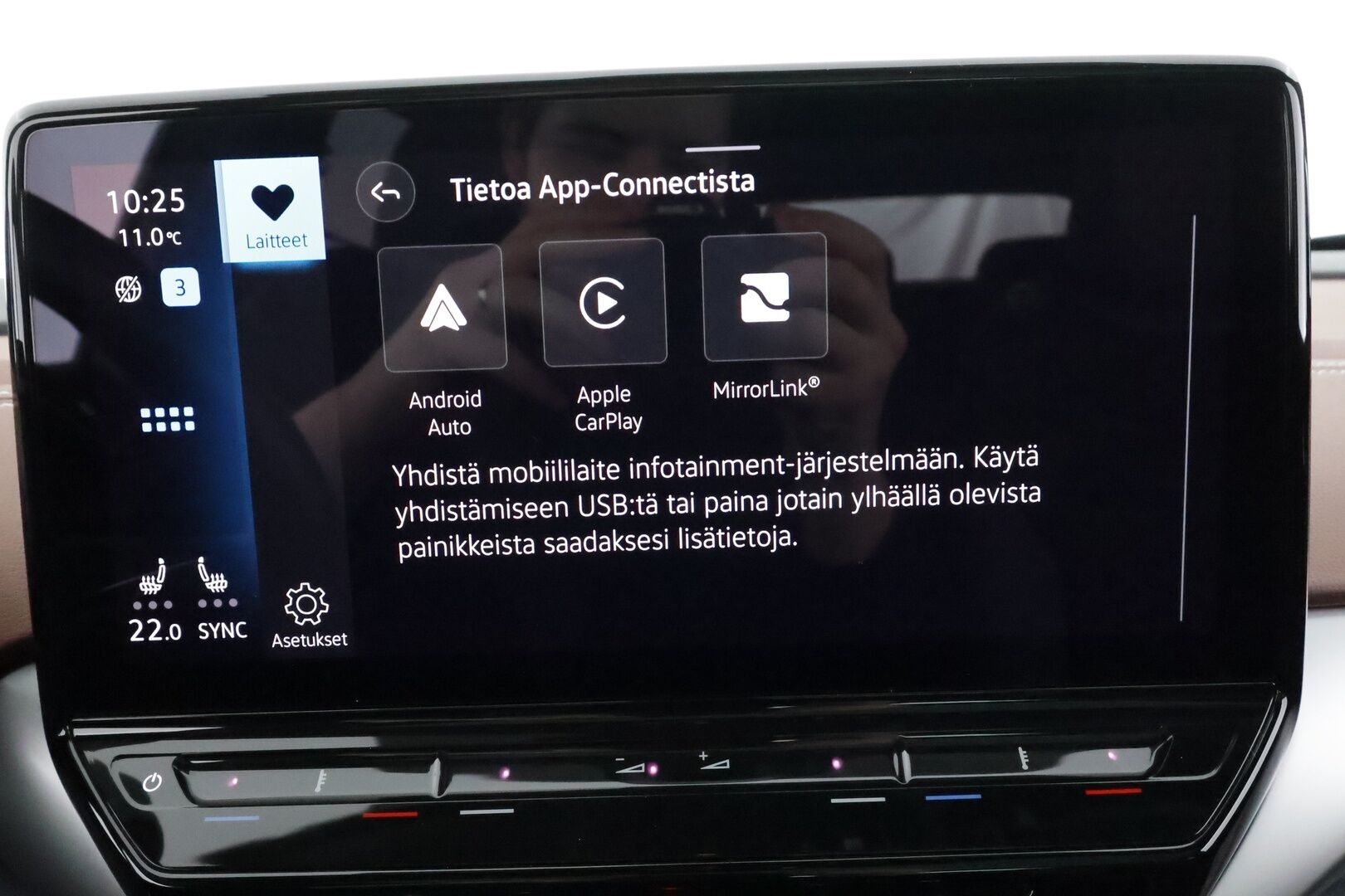 VOLKSWAGEN ID.5 2022 Pro Performance 150 kW, akku 77 kWh * Lämpöpumppu / Koukku / iQ Matrix LED / Panoraama / Navi / Kaistavahti / Ratinlämmitys! - Akku kuntotarkastettu SoH 94,4% / Kahdet renkaat