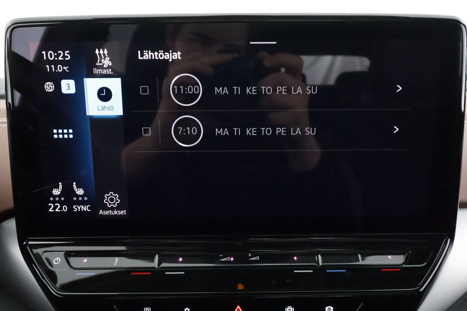 VOLKSWAGEN ID.5 2022 Pro Performance 150 kW, akku 77 kWh * Lämpöpumppu / Koukku / iQ Matrix LED / Panoraama / Navi / Kaistavahti / Ratinlämmitys! - Akku kuntotarkastettu SoH 94,4% / Kahdet renkaat