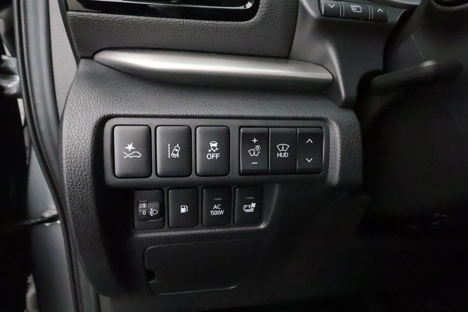 MITSUBISHI ECLIPSE CROSS 2022 2.4 PHEV Instyle 4WD * ACC / HUD / 360° / Sähköpenkit / Panorama / Nahat / KeylessGo / Navi / LED * - Merkkihuollettu - HULLU BLACKWEEK KORKOTARJOUS 2,49%