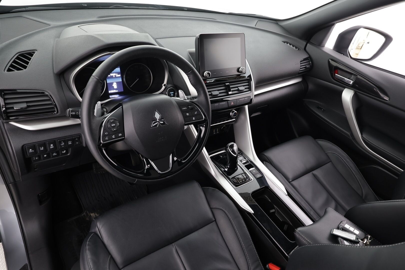 MITSUBISHI ECLIPSE CROSS 2022 2.4 PHEV Instyle 4WD * ACC / HUD / 360° / Sähköpenkit / Panorama / Nahat / KeylessGo / Navi / LED * - Merkkihuollettu - HULLU BLACKWEEK KORKOTARJOUS 2,49%