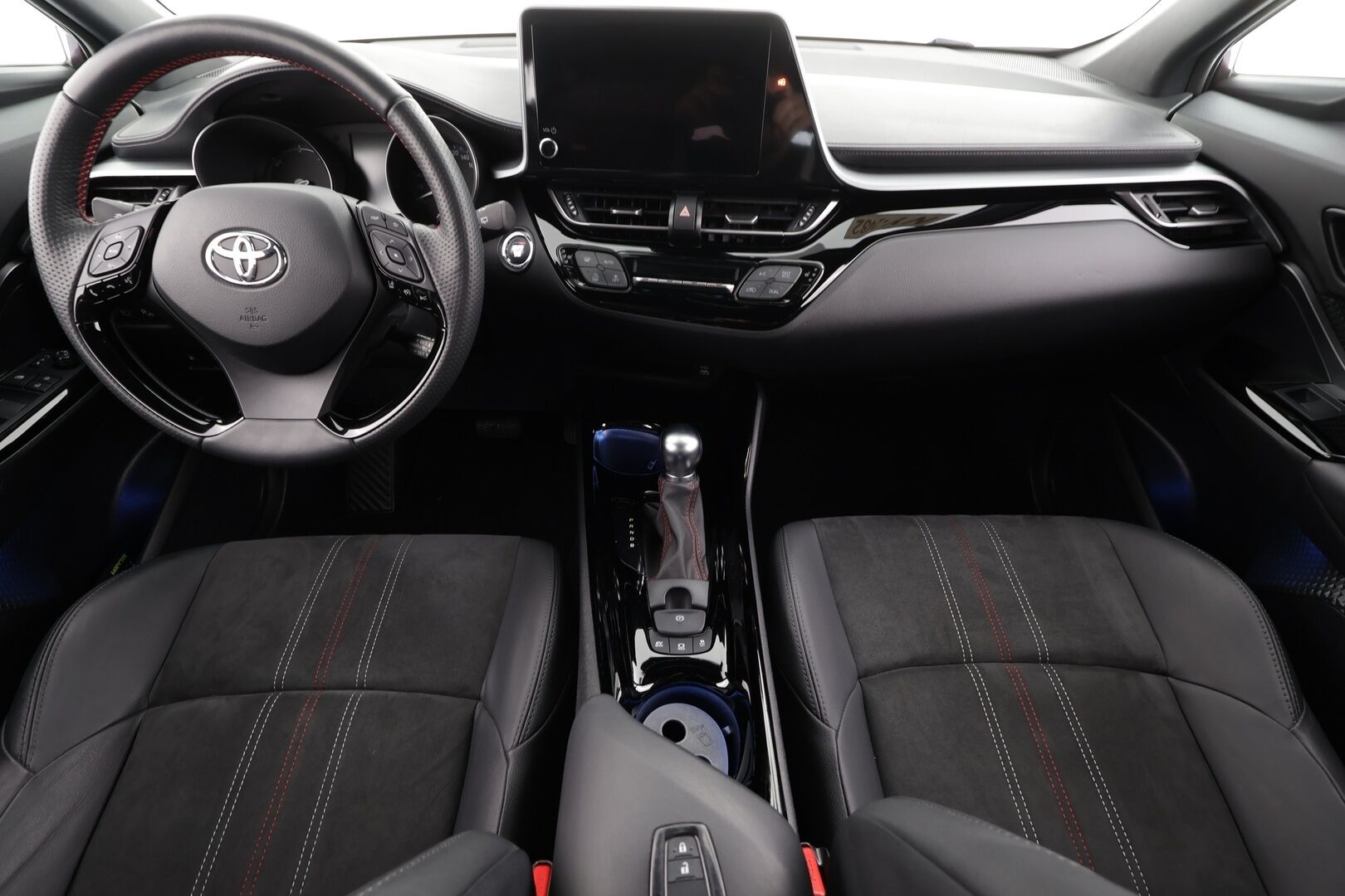 TOYOTA C-HR 2023 1.8 Hybrid GR-Sport * ACC / P.kamera / LED / Navi / Sähköpenkki / Sporttipenkit / KeylessGo * - HULLU BLACKWEEK KORKOTARJOUS 2,49%