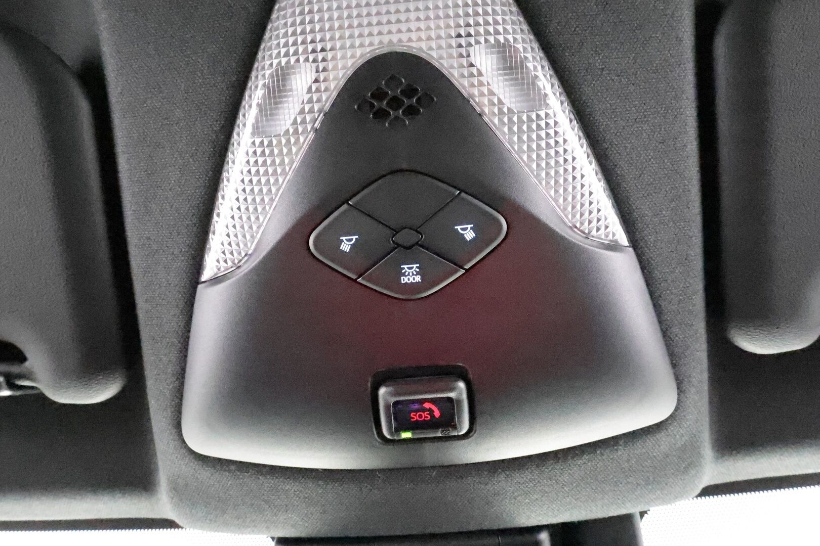 TOYOTA C-HR 2023 1.8 Hybrid GR-Sport * ACC / P.kamera / LED / Navi / Sähköpenkki / Sporttipenkit / KeylessGo *