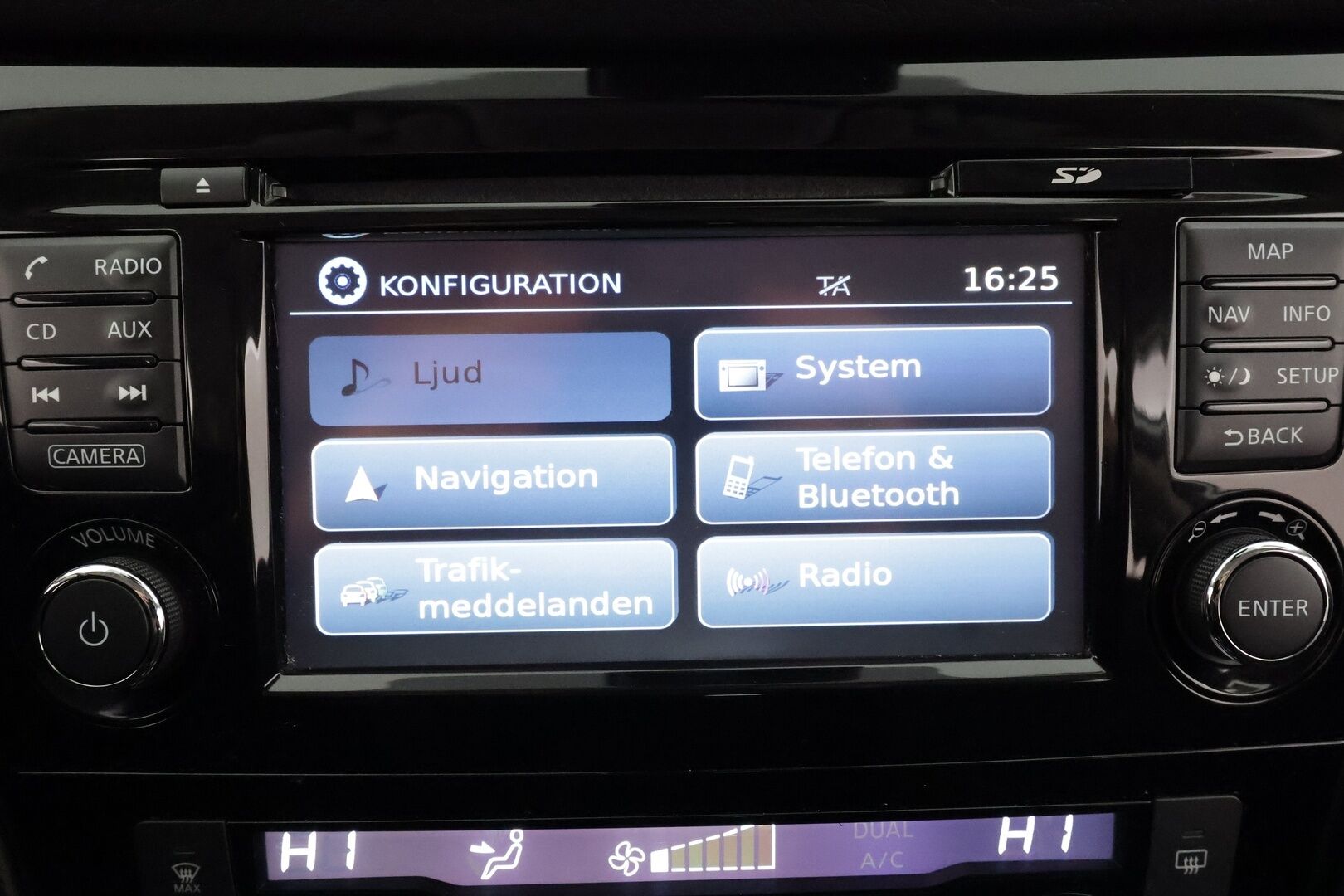 NISSAN X-TRAIL 2015 dCi 130 Acenta 4WD 6MT * Koukku / Kaistavahti / Navi / Katveavustin / Vakkari /  Bluetooth / 360° / Keyless * - Kahdet renkaat - HULLU BLACKWEEK KORKOTARJOUS 2,49%