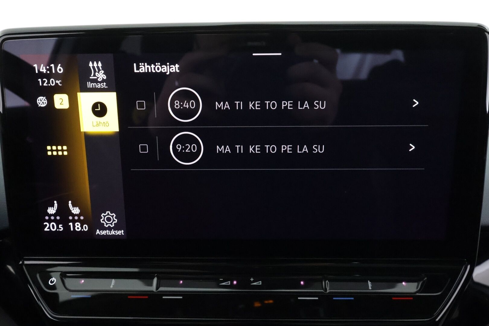 VOLKSWAGEN ID.5 2022 GTX 220kW Design Plus * ACC / Lasikatto / IQ.Light / Navi / Koukku / ILP / KeylessGo / P.tutkat * - Kahdet renkaat aluvanteilla / Merkkihuollettu - HULLUT AVAJAISHULINAT KORKOTARJOUS 3,29 %