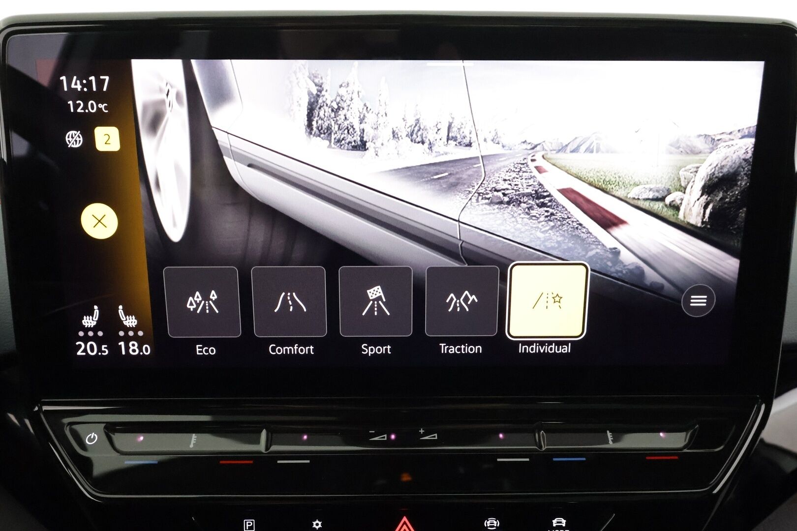 VOLKSWAGEN ID.5 2022 GTX 220kW Design Plus * ACC / Lasikatto / IQ.Light / Navi / Koukku / ILP / KeylessGo / P.tutkat * - Kahdet renkaat aluvanteilla / Merkkihuollettu - HULLUT AVAJAISHULINAT KORKOTARJOUS 3,29 %