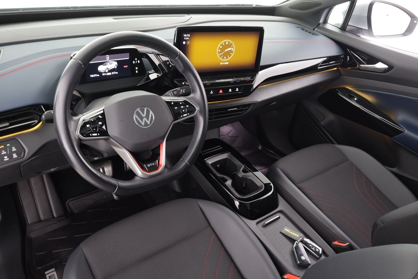 VOLKSWAGEN ID.5 2022 GTX 220kW Design Plus * ACC / Lasikatto / IQ.Light / Navi / Koukku / ILP / KeylessGo / P.tutkat * - Kahdet renkaat aluvanteilla / Merkkihuollettu - HULLUT AVAJAISHULINAT KORKOTARJOUS 3,29 %