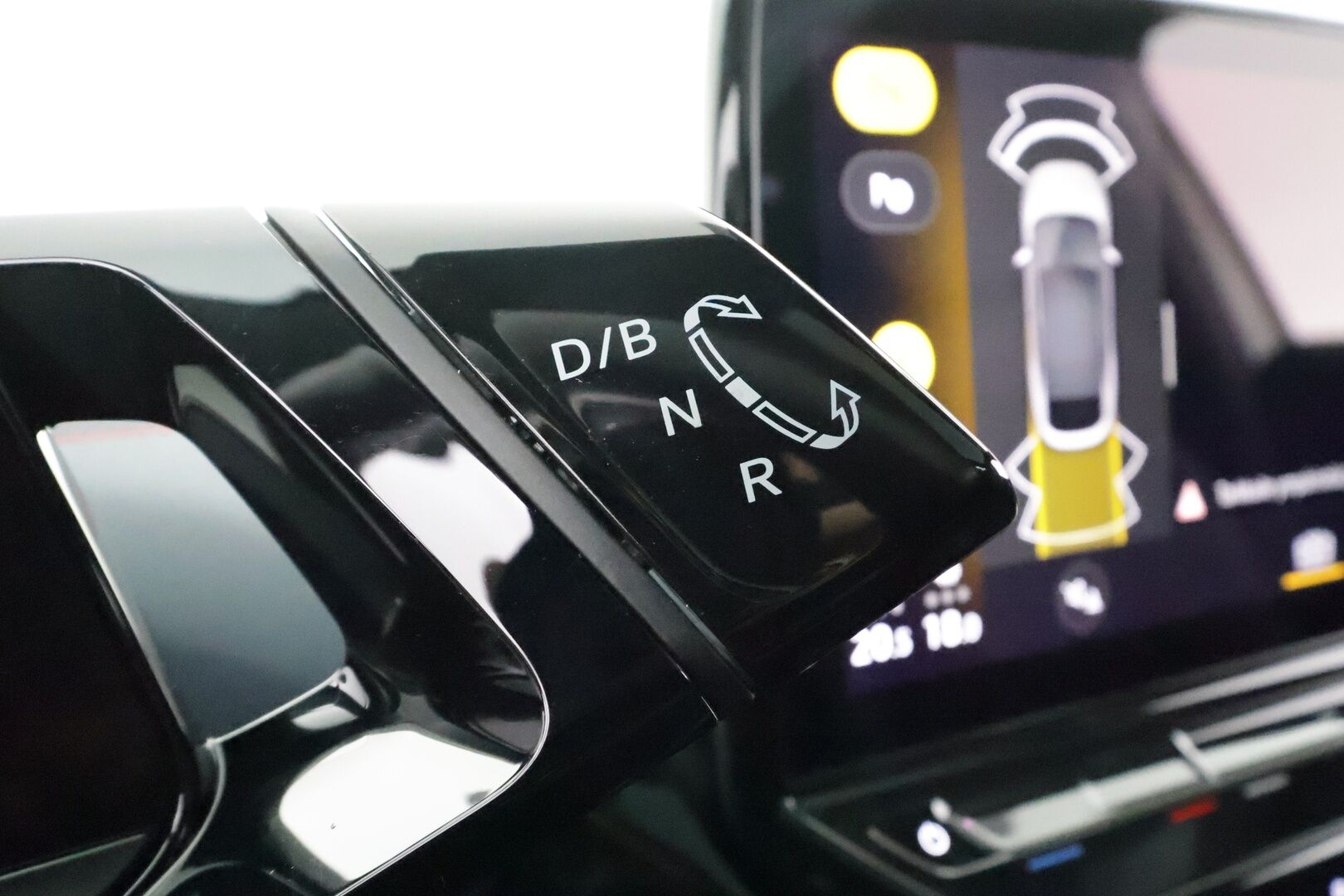 VOLKSWAGEN ID.5 2022 GTX 220kW Design Plus * ACC / Lasikatto / IQ.Light / Navi / Koukku / ILP / KeylessGo / P.tutkat * - Kahdet renkaat aluvanteilla / Merkkihuollettu