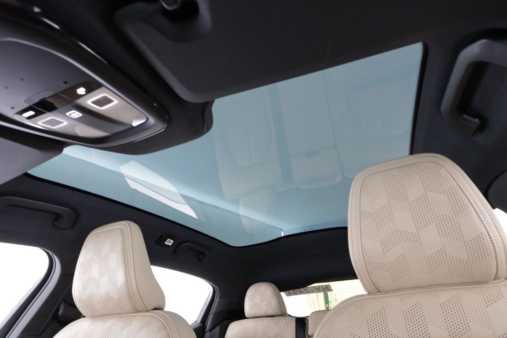 POLESTAR 2 2022 Long Range Dual Motor, 300kW * Pilot&Plus / ACC / Pixel-LED / ILP / H&K / Lasikatto / Ilmastoitu Sportpenkki Muistilla * - 360° Kamera / 2x Latauskaapelit / Kahdet renkaat - HULLU BLACKWEEK KORKOTARJOUS 2,49%