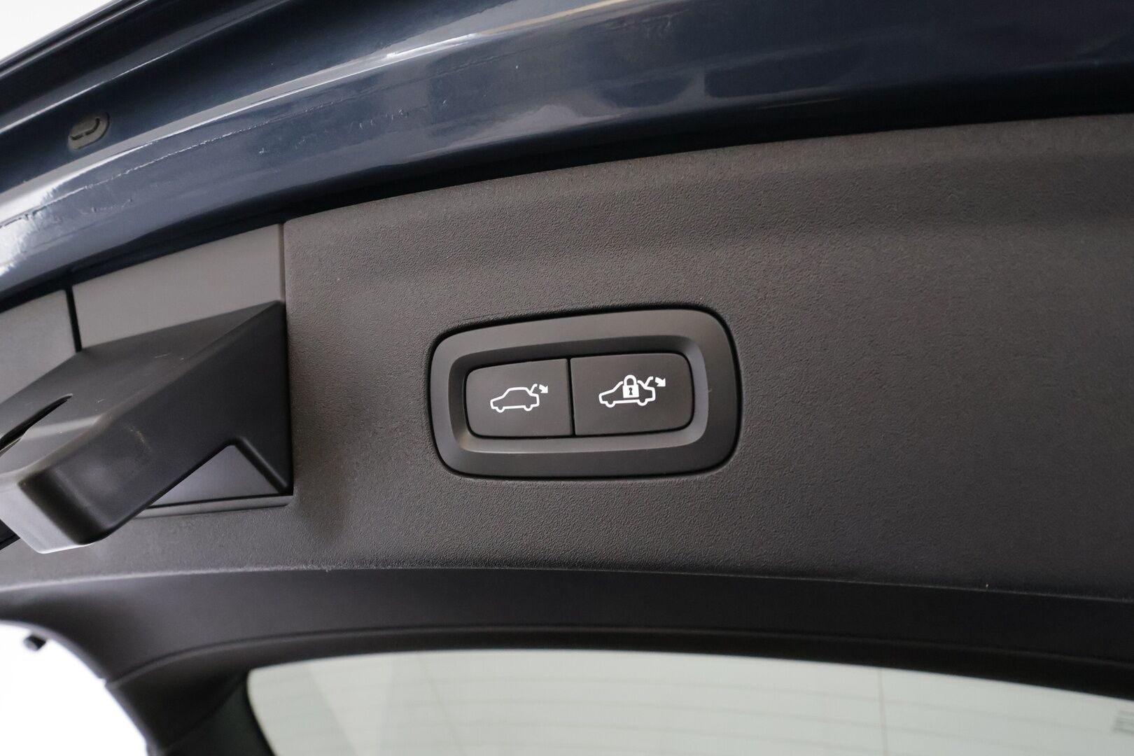 POLESTAR 2 2022 Long Range Dual Motor, 300kW * Pilot&Plus / ACC / Pixel-LED / ILP / H&K / Lasikatto / Ilmastoitu Sportpenkki Muistilla * - 360° Kamera / 2x Latauskaapelit / Kahdet renkaat - HULLU BLACKWEEK KORKOTARJOUS 2,49%