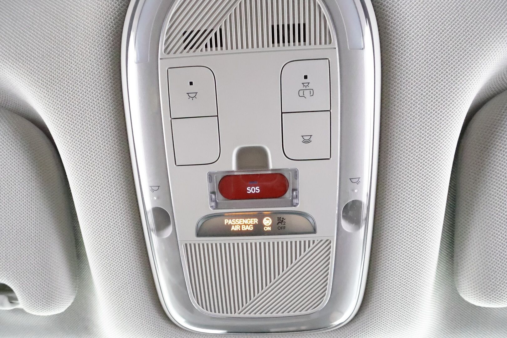 HYUNDAI IONIQ 5 2022 58 kWh 235hv AWD Uniq * ACC / HUD / Solar-katto / 360° / Bose / ILP / Ilmastoidut nahat / Muistipenkki / LED / Navi * - HULLU BLACKWEEK KORKOTARJOUS 2,49%