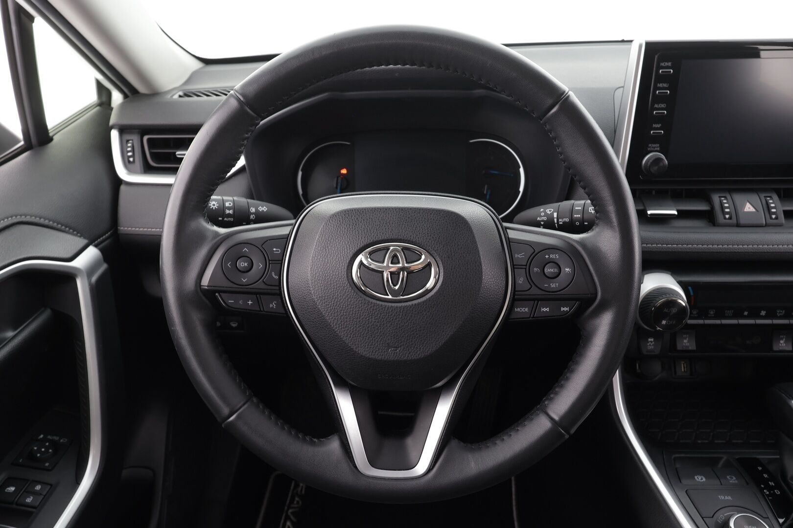 TOYOTA RAV4 2022 2,5 Hybrid AWD-i Active * ACC / P.kamera / LED / Kaistavahti / Apple&Android * - Kahdet renkaat alumiinivanteilla! / Juuri huollettu Toyotalla! / ALV