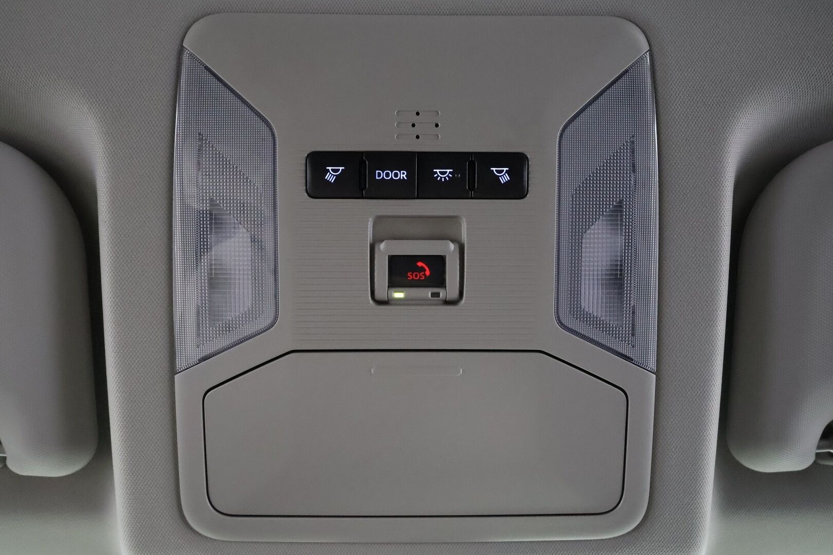 TOYOTA RAV4 2022 2,5 Hybrid AWD-i Active * ACC / P.kamera / LED / Kaistavahti / Apple&Android * - Kahdet renkaat alumiinivanteilla! / Juuri huollettu Toyotalla! / ALV