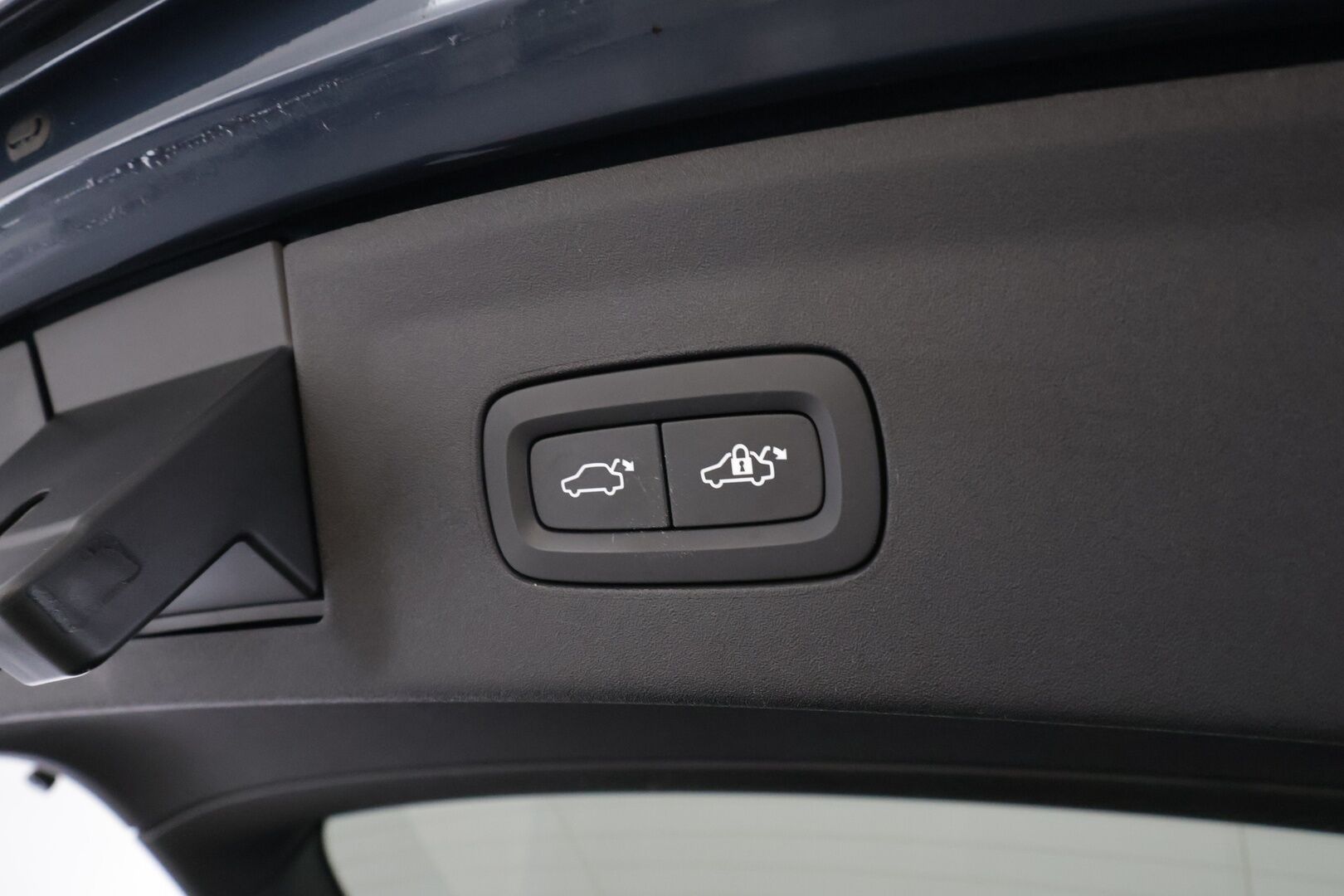 POLESTAR 2 2022 Long Range Dual Motor / Lämpöpumppu / Pilot & Plus / H/K / 360°-kamera / PIxel-LED / Vetokoukku - HULLU BLACKWEEK KORKOTARJOUS 2,49%