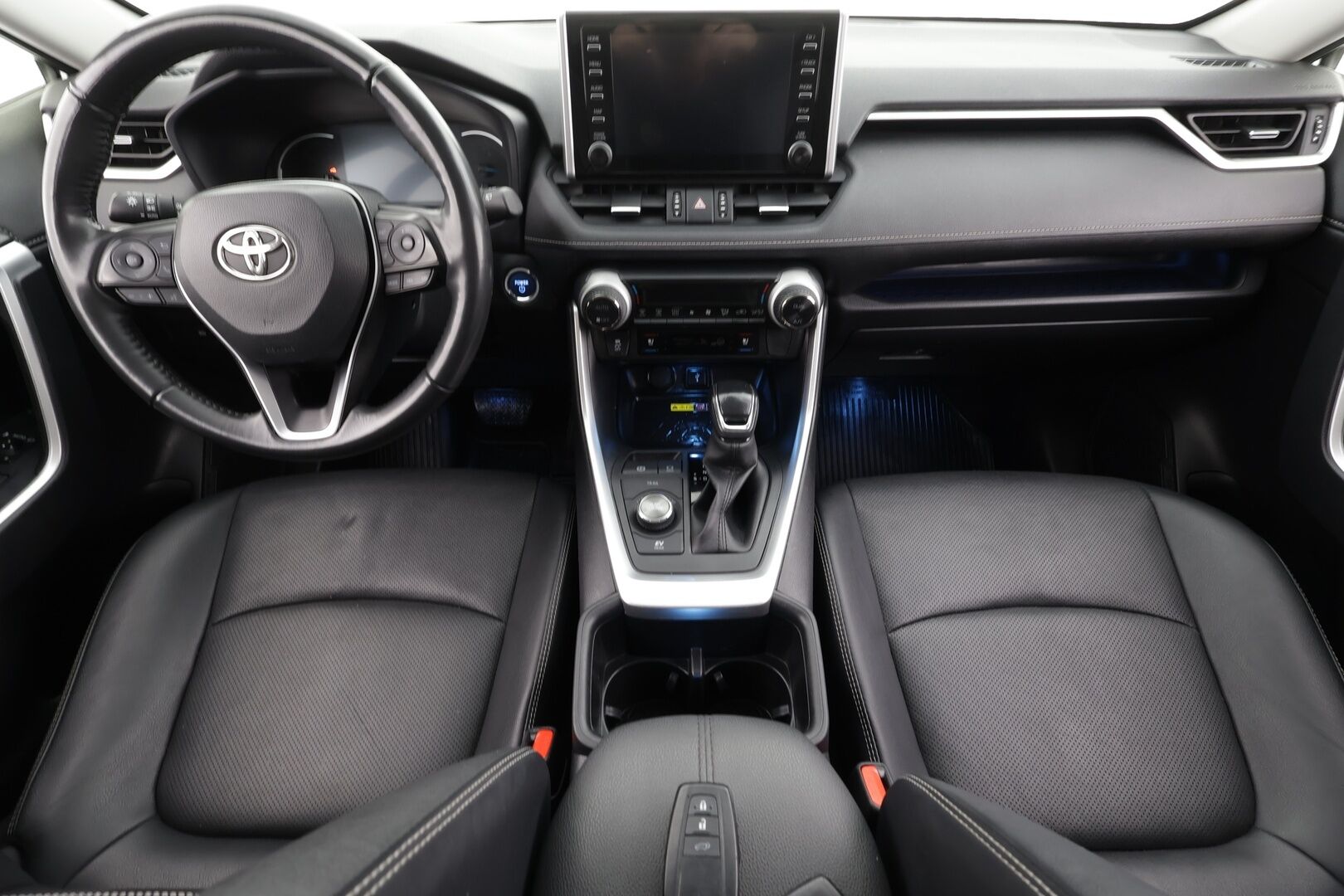 TOYOTA RAV4 2022 Hybrid 2,5 AWD-i Premium * ACC / 360° / Muistipenkki / Koukku / LED / Ilmastoidut nahat / KeylessGo / Ratinlämmitin * - Facelift / Alv / Kahdet renkaat aluvanteilla