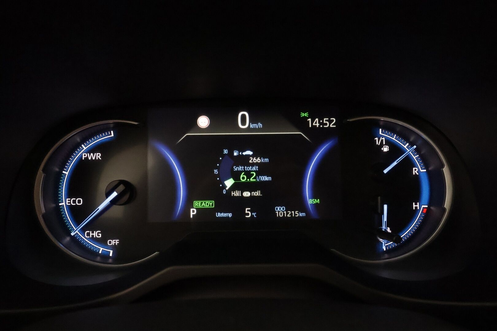 TOYOTA RAV4 2022 Hybrid 2,5 AWD-i Premium * ACC / 360° / Muistipenkki / Koukku / LED / Ilmastoidut nahat / KeylessGo / Ratinlämmitin * - Facelift / Alv / Kahdet renkaat aluvanteilla