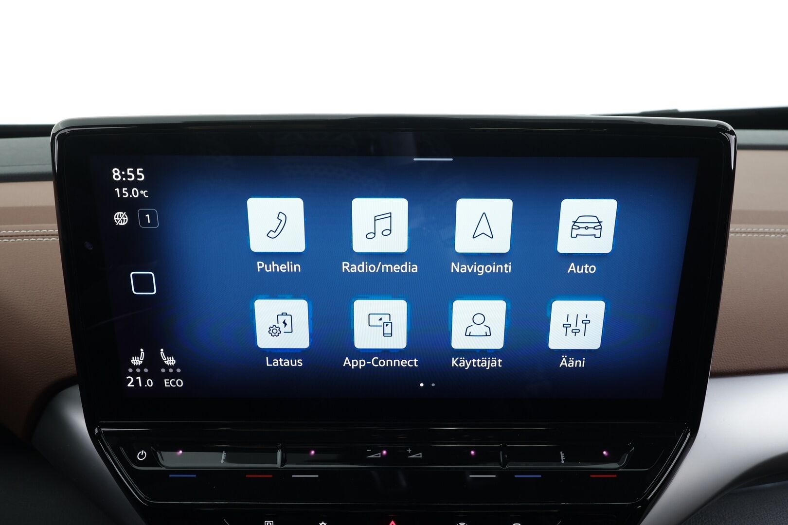 VOLKSWAGEN ID.5 2023 150kW Performance Style Plus * ACC / 360° / LED / Navi / Muistipenkit hieronnalla / ILP / Puolinahat / KeylessGo * - Kahdet renkaat aluvanteilla - HULLU BLACKWEEK KORKOTARJOUS 2,49%