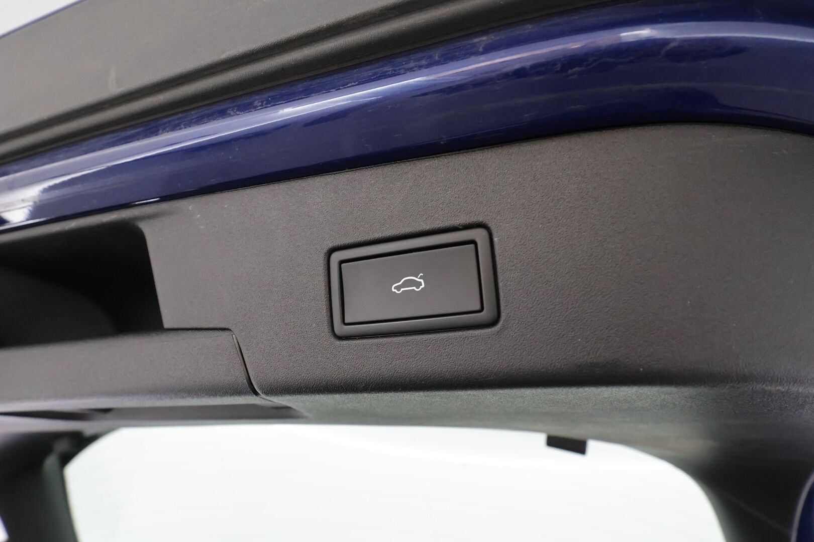 VOLKSWAGEN ID.5 2023 150kW Performance Style Plus * ACC / 360° / LED / Navi / Muistipenkit hieronnalla / ILP / Puolinahat / KeylessGo * - Kahdet renkaat aluvanteilla - HULLU BLACKWEEK KORKOTARJOUS 2,49%