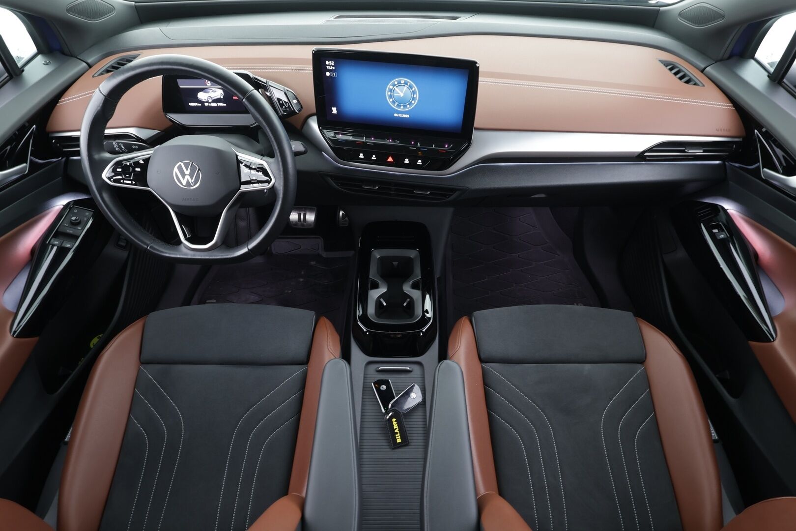 VOLKSWAGEN ID.5 2023 150kW Performance Style Plus * ACC / 360° / LED / Navi / Muistipenkit hieronnalla / ILP / Puolinahat / KeylessGo * - Kahdet renkaat aluvanteilla - HULLU BLACKWEEK KORKOTARJOUS 2,49%