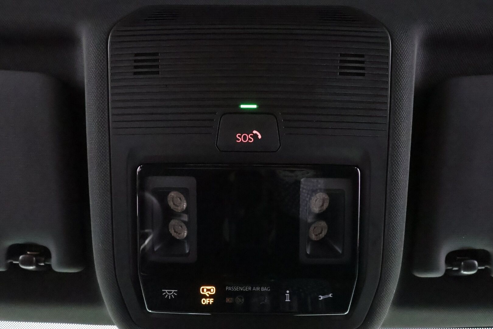 VOLKSWAGEN ID.5 2023 150kW Performance Style Plus * ACC / 360° / LED / Navi / Muistipenkit hieronnalla / ILP / Puolinahat / KeylessGo * - Kahdet renkaat aluvanteilla - HULLU BLACKWEEK KORKOTARJOUS 2,49%