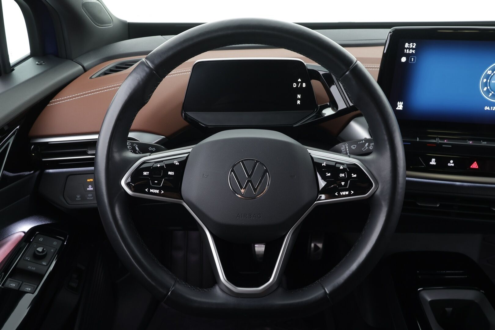 VOLKSWAGEN ID.5 2023 150kW Performance Style Plus * ACC / 360° / LED / Navi / Muistipenkit hieronnalla / ILP / Puolinahat / KeylessGo * - Kahdet renkaat aluvanteilla - HULLU BLACKWEEK KORKOTARJOUS 2,49%