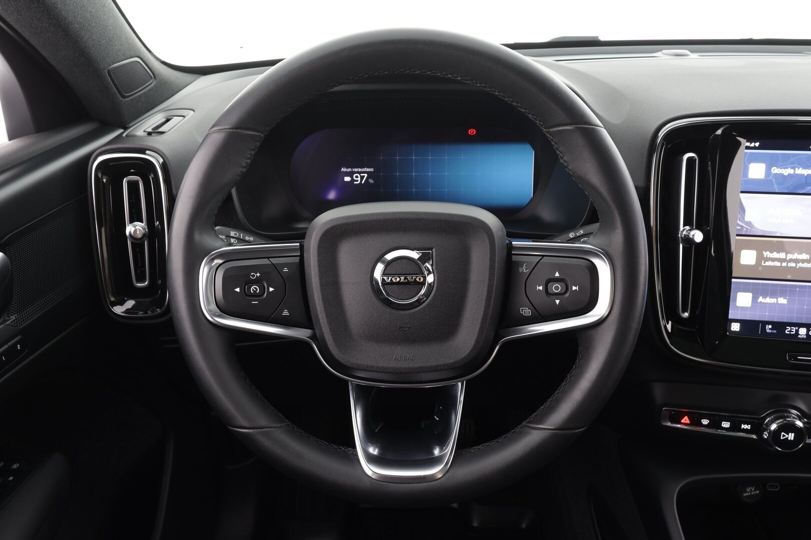 Volvo C40 2023 Recharge Single Motor Plus * ACC / P.kamera / ILP / Lasikatto / LED / Navi / Muistipenkki / BLIS / Sähköluukku / KeylessGo * - Akku kuntotarkastettu / Merkkihuollettu