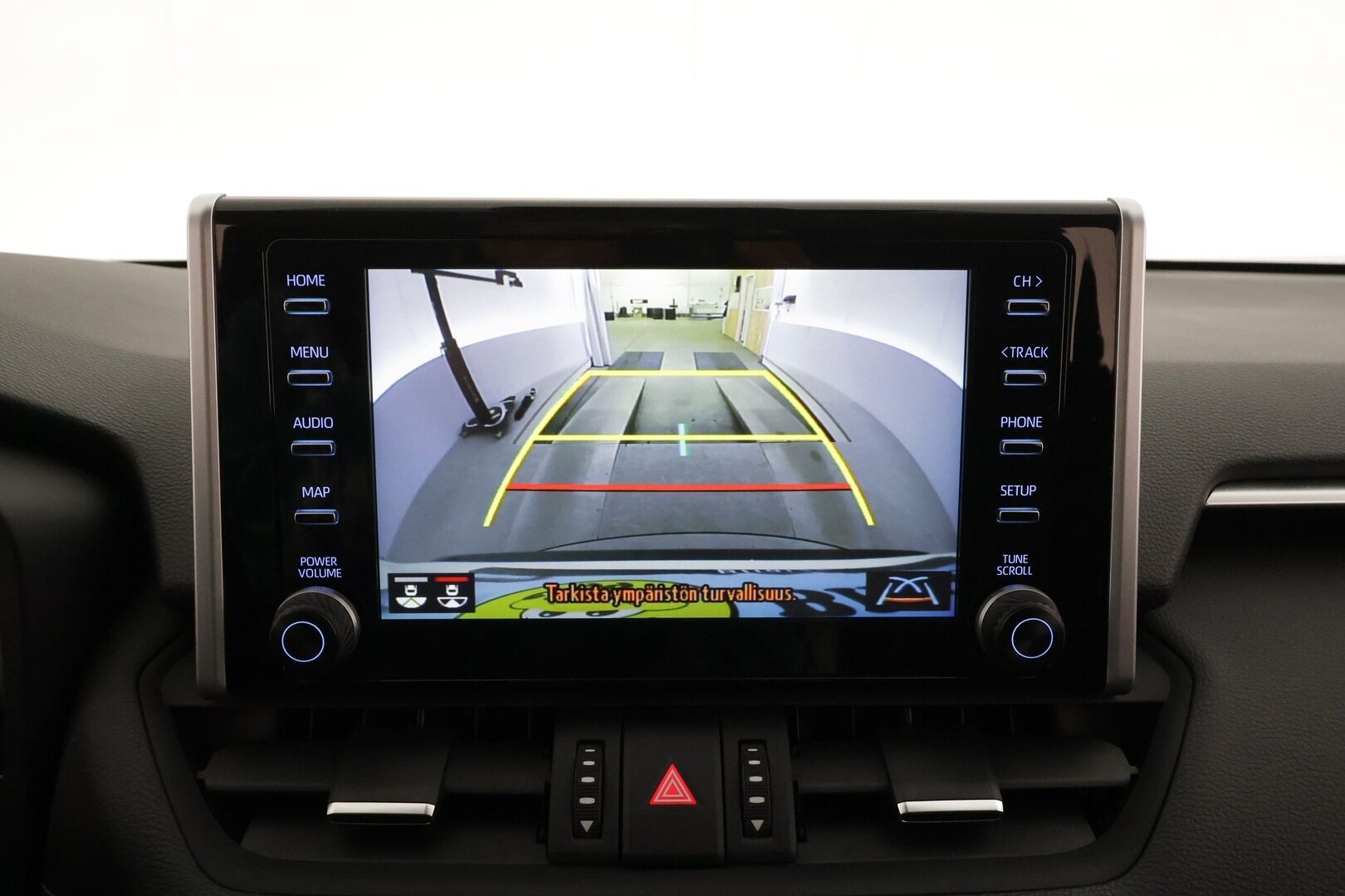 TOYOTA RAV4 2022 2,5 Hybrid AWD-i Active * ACC / P.kamera / LED / Kaistavahti / Apple&Android * - 2x renkaat aluvanteilla ja uudehkot nastat talveksi / Kaukovaloautomatiikka / Kaistavahti