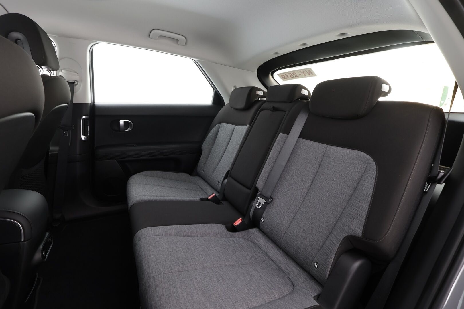 HYUNDAI IONIQ 5 2022 58 kWh 235hv AWD Dynamiq * Lämpöpumppu / Adapt.Vakkari / Peruutuskamera / Navi / KeylessGo - Sähköpenkki / Akku kuntotarkastettu / Merkkihuollettu