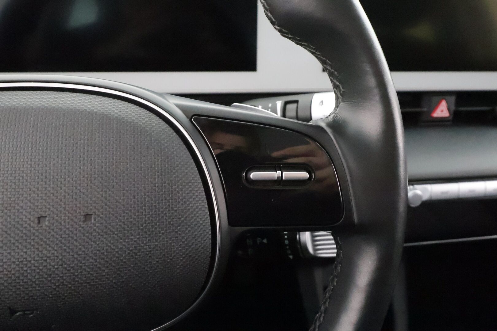 HYUNDAI IONIQ 5 2022 58 kWh 235hv AWD Dynamiq * Lämpöpumppu / Adapt.Vakkari / Peruutuskamera / Navi / KeylessGo - Sähköpenkki / Akku kuntotarkastettu / Merkkihuollettu