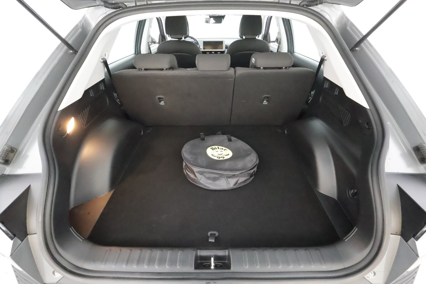 HYUNDAI IONIQ 5 2022 58 kWh 235hv AWD Dynamiq * Lämpöpumppu / Adapt.Vakkari / Peruutuskamera / Navi / KeylessGo - Sähköpenkki / Akku kuntotarkastettu / Merkkihuollettu - HULLUT AVAJAISHULINAT KORKOTARJOUS 3,29 %