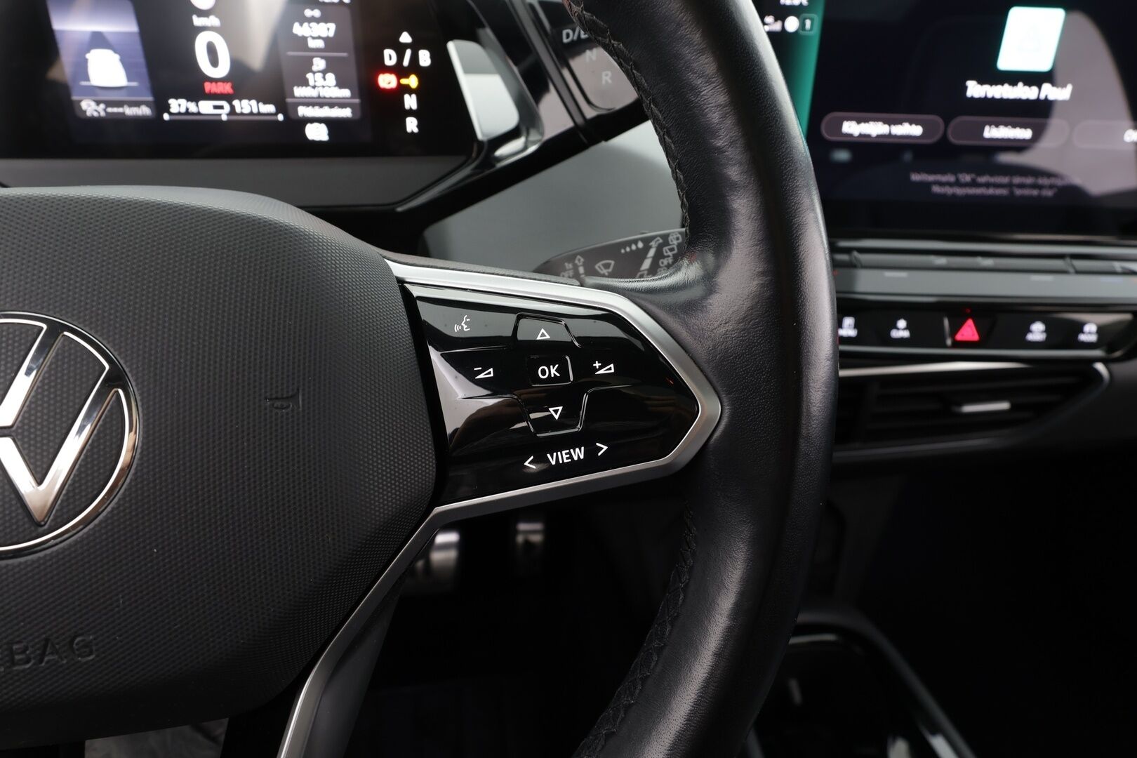 VOLKSWAGEN ID.3 2021 Pro Performance Life 150 kW * Lasikatto / ILP / ACC / Matrix-LED / P.Kamera / Navi / Kaistavahti / Keyless * - SOH 93.8% / 2x Latauskaapelit / Kahdet renkaat / Merkkihuollot