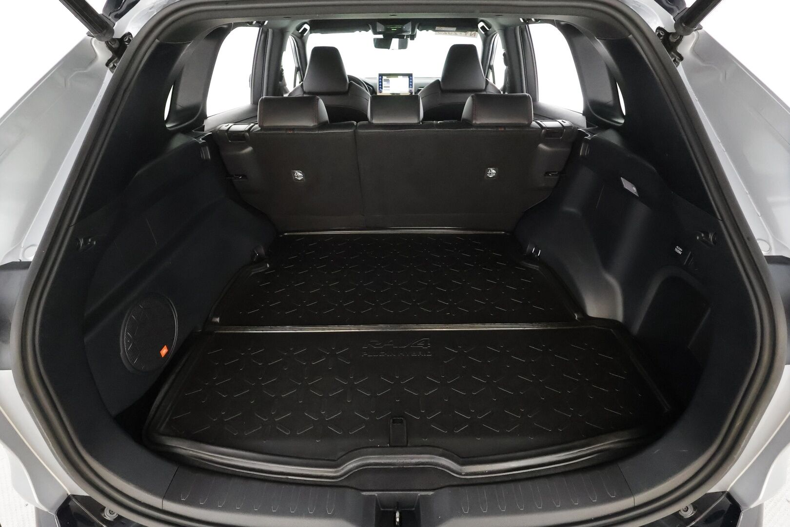 TOYOTA RAV4 PLUG-IN 2020 2.5 Hybrid AWD-i Premium * ACC / HUD / 360° / Muistipenkki / Ilmastoidut nahat / JBL / Koukku / LED / Navi / KeylessGo * - Kahdet renkaat aluvanteilla / Merkkihuollettu / Huippuvarusteet