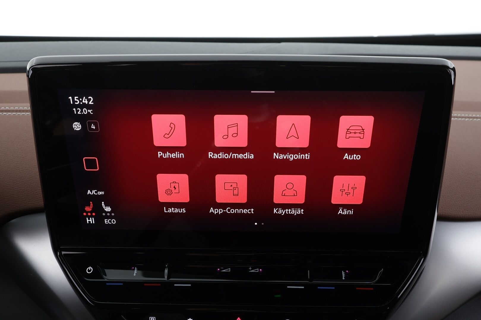 VOLKSWAGEN ID.4 2022 Pro Performance 150 kW *ILP / Koukku / ACC / Matrix-LED / P.kamera / Hierovat Sportpenkit Muistilla* - Akku kuntotarkastettu SoH 98%! / Merkkihuollot