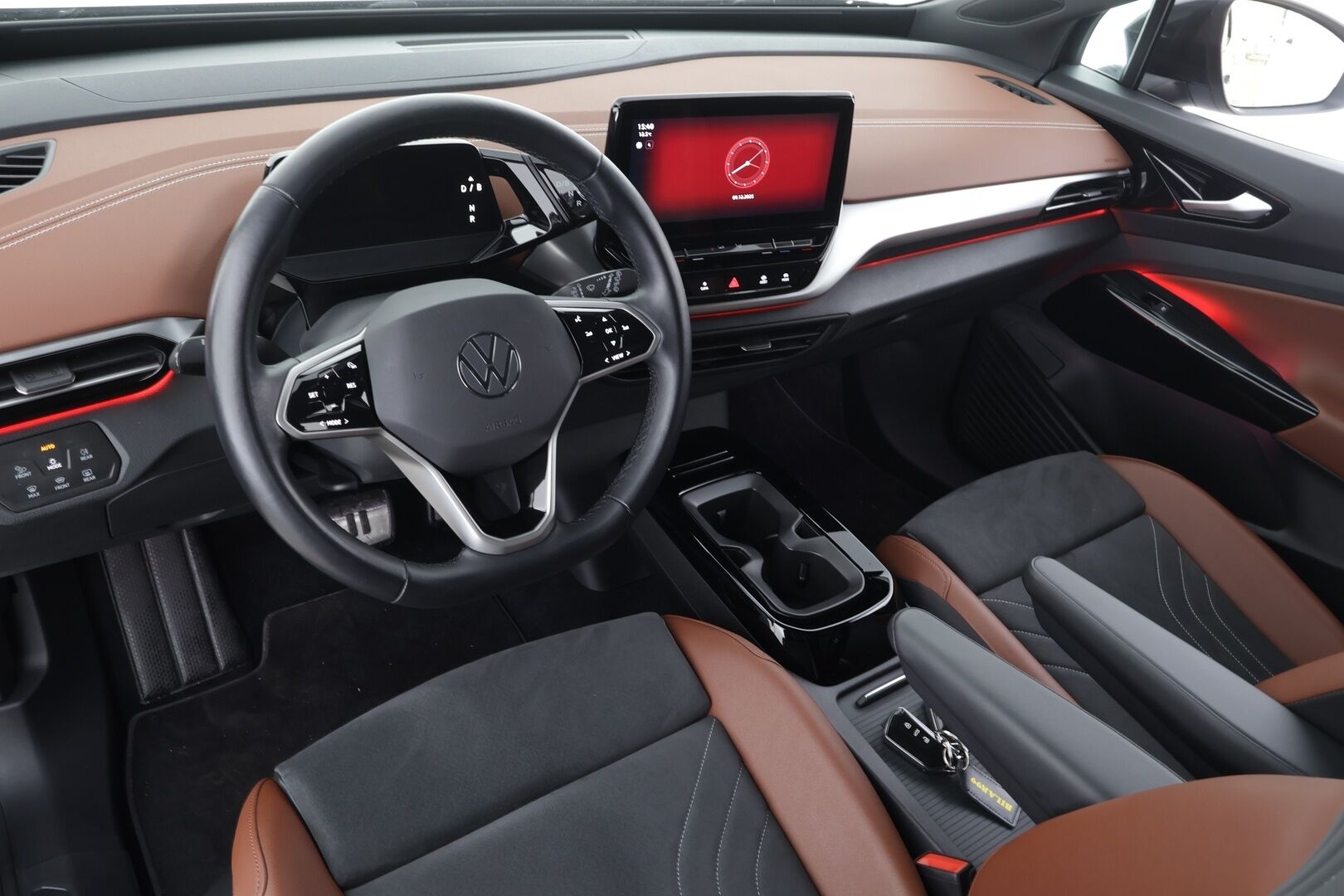 VOLKSWAGEN ID.4 2022 Pro Performance 150 kW * ILP / Koukku / ACC / Matrix-LED / P.kamera / Hierovat Sportpenkit Muistilla * - Merkkihuollot - HULLUT BLACKWEEK JATKOT - KORKOTARJOUS 2,49%