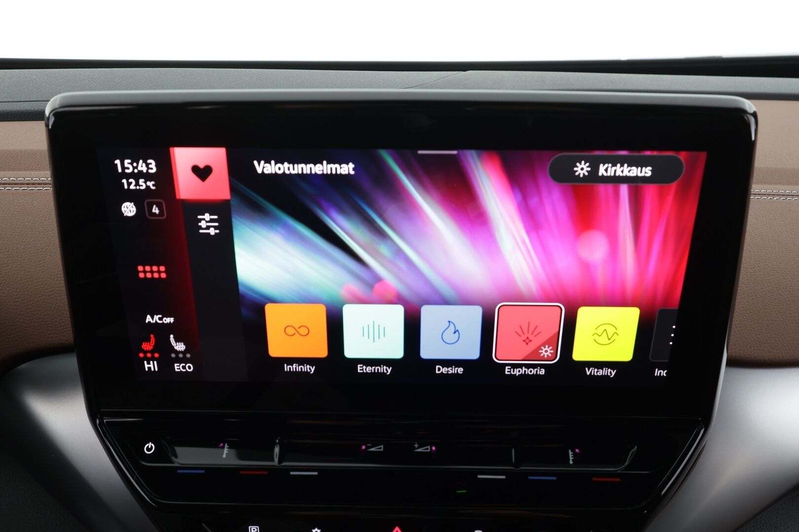 VOLKSWAGEN ID.4 2022 Pro Performance 150 kW * ILP / Koukku / ACC / Matrix-LED / P.kamera / Hierovat Sportpenkit Muistilla * - Merkkihuollot - HULLUT BLACKWEEK JATKOT - KORKOTARJOUS 2,49%