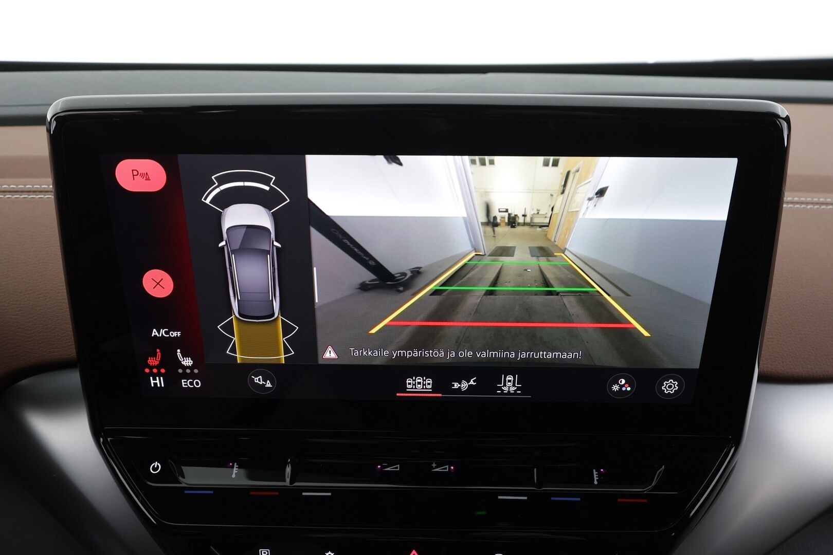 VOLKSWAGEN ID.4 2022 Pro Performance 150 kW *ILP / Koukku / ACC / Matrix-LED / P.kamera / Hierovat Sportpenkit Muistilla* - Akku kuntotarkastettu SoH 98%! / Merkkihuollot