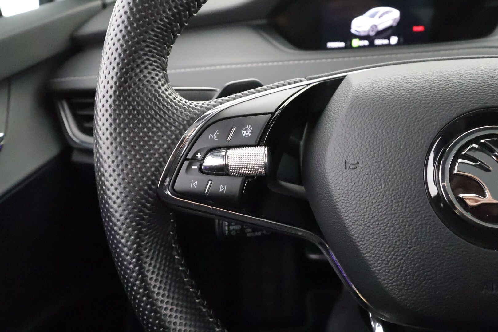 SKODA ENYAQ 2022 COUPE 80x 4x4 RS iV * Koukku / ILP / ACC / Matrix-LED / Canton / Hierova Muistipenkki / P.Kamera / Navi / Kaistavahti * - Merkkihuollot - HULLUT BLACKWEEK JATKOT - KORKOTARJOUS 2,49%