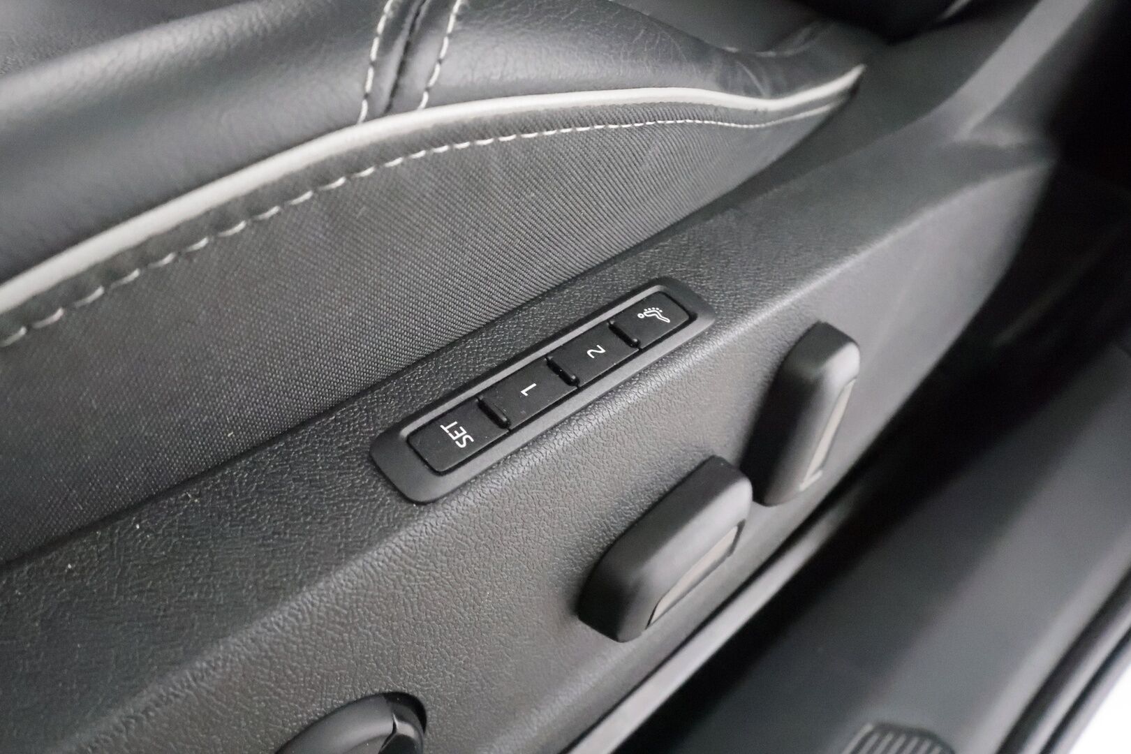 SKODA ENYAQ 2022 COUPE 80x 4x4 RS iV * Koukku / ILP / ACC / Matrix-LED / Canton / Hierova Muistipenkki / P.Kamera / Navi / Kaistavahti * - Merkkihuollot - HULLUT BLACKWEEK JATKOT - KORKOTARJOUS 2,49%