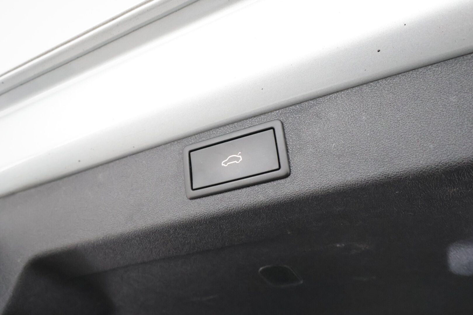 SKODA ENYAQ 2022 80 SportLine iV * ACC / ILP / Matrix-LED / Kamera / Muistipenkki / Navi / Kaistavahti / Keyless * - SoH 94.4% / Kahdet OEM vanteet / Merkkihuollot / Myydään juuri huollettuna!