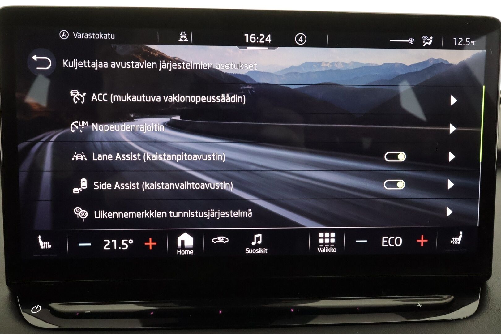 SKODA ENYAQ 2022 80 SportLine iV * ACC / ILP / Matrix-LED / Kamera / Muistipenkki / Navi / Kaistavahti / Keyless * - SoH 94.4% / Kahdet OEM vanteet / Merkkihuollot / Myydään juuri huollettuna!