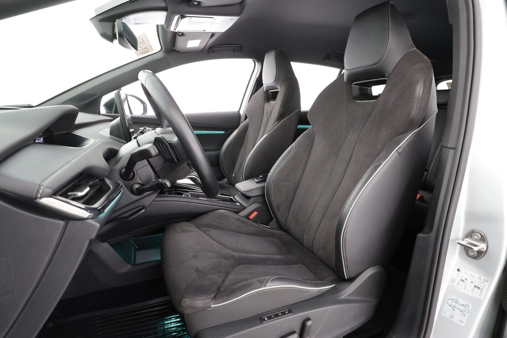 SKODA ENYAQ 2022 80 SportLine iV * ACC / ILP / Matrix-LED / Kamera / Muistipenkki / Navi / Kaistavahti / Keyless * - SoH 94.4% / Kahdet OEM vanteet / Merkkihuollot / Myydään juuri huollettuna!