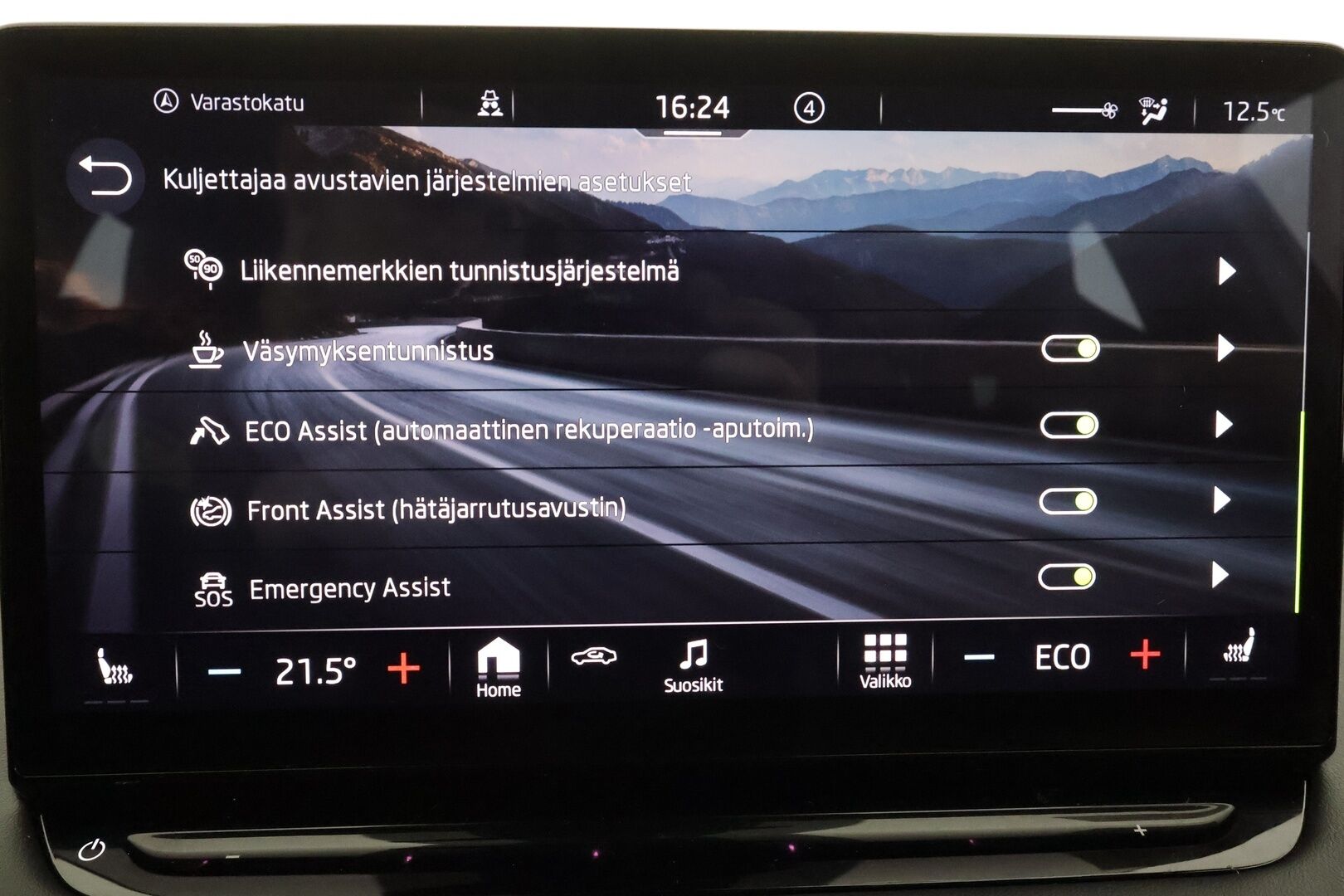 SKODA ENYAQ 2022 80 SportLine iV * ACC / ILP / Matrix-LED / Kamera / Muistipenkki / Navi / Kaistavahti / Keyless * - SoH 94.4% / Kahdet OEM vanteet / Merkkihuollot / Myydään juuri huollettuna!