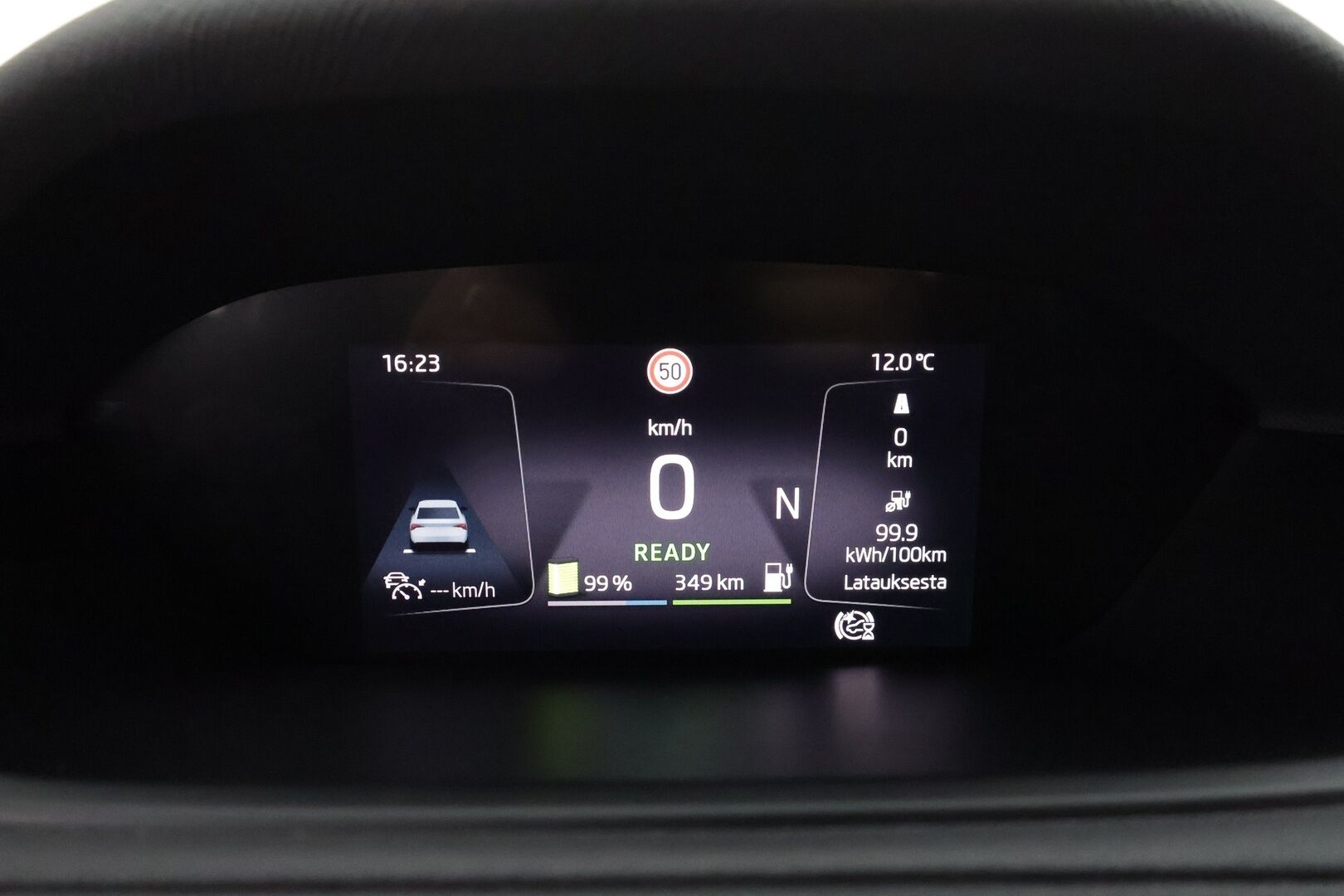 SKODA ENYAQ 2022 80 SportLine iV * ACC / ILP / Matrix-LED / Kamera / Muistipenkki / Navi / Kaistavahti / Keyless * - SoH 94.4% / Kahdet OEM vanteet / Merkkihuollot / Myydään juuri huollettuna!