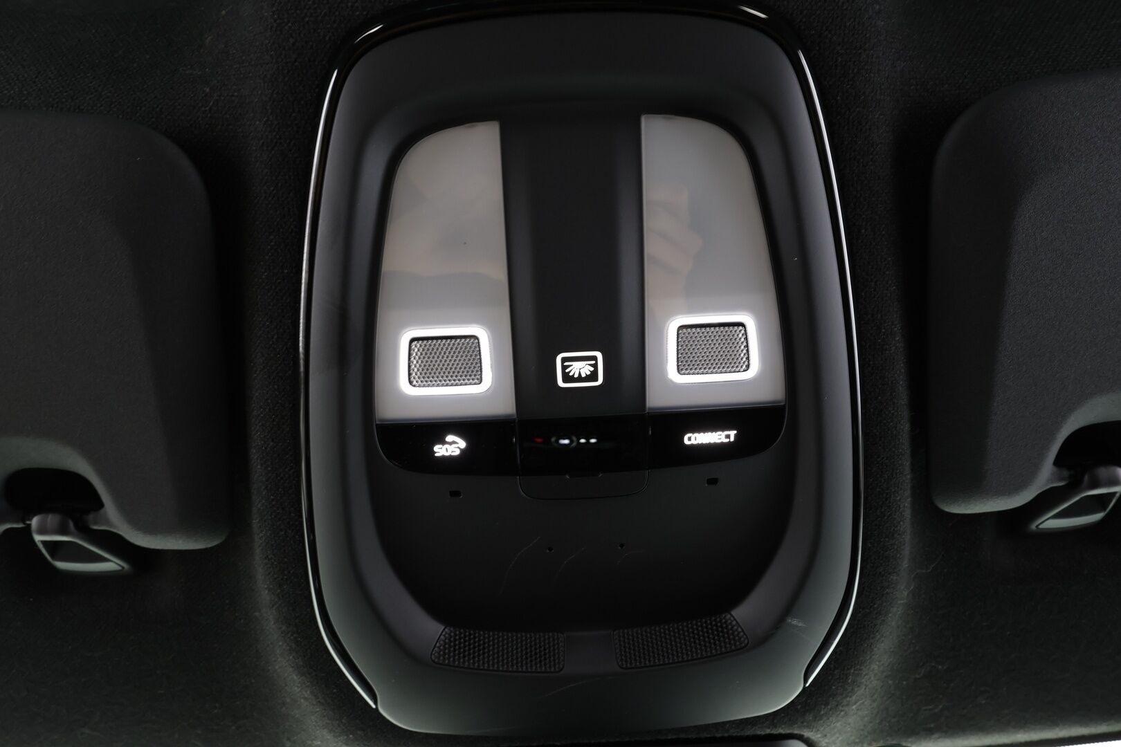 POLESTAR 2 2022 Long Range Single Motor * Pilot&Plus / Koukku / ILP / Lasikatto / ACC / H&K / Pixel-LED / 360° / Sportpenkki Muistilla * - Akku kuntotarkastettu / Pilot&Plus