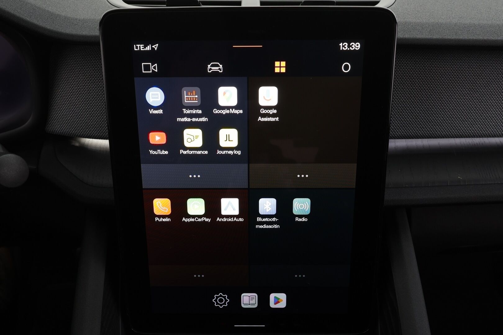 POLESTAR 2 2022 Long Range Single Motor * Pilot&Plus / Koukku / ILP / Lasikatto / ACC / H&K / Pixel-LED / 360° / Sportpenkki Muistilla * - Akku kuntotarkastettu / Pilot&Plus