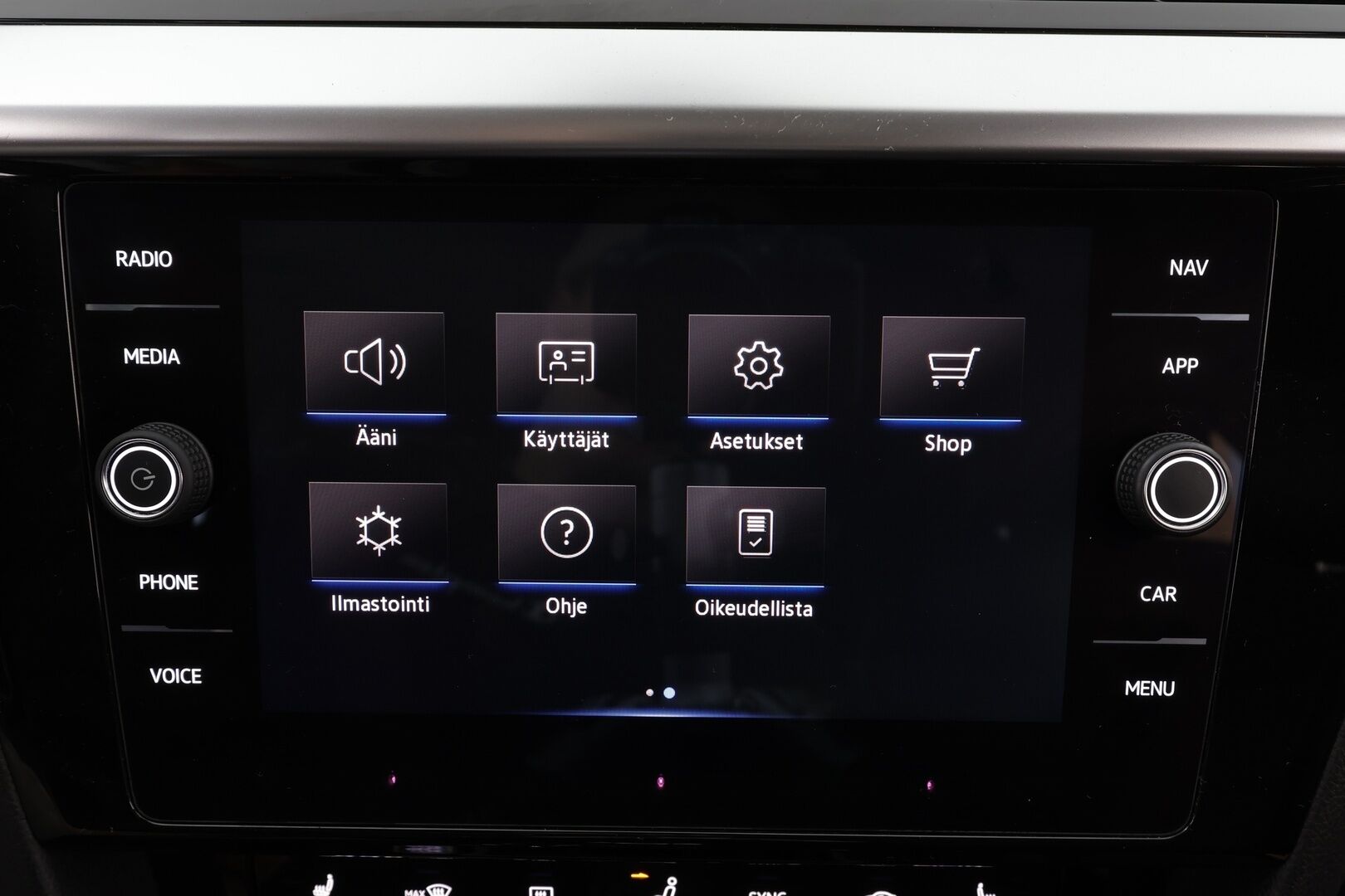 VOLKSWAGEN ARTEON 2022 Shooting Brake R-Line eHybrid 160 kW DSG *ACC / P.kamera / LED / Navi / Koukku / KeylessGo* - Webasto / Akku kuntotarkastettu / Kahdet renkaat aluvanteilla - HULLUT AVAJAISHULINAT KORKOTARJOUS 3,29 %