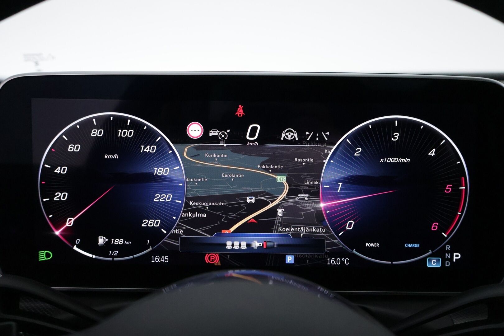 MERCEDES-BENZ C 2022 300d T Avantgarde - Webasto | Distronic+ | Panorama | Peruutuskamera | Vetokoukku | LED High Performance | Comand Navi | Näyttävä!