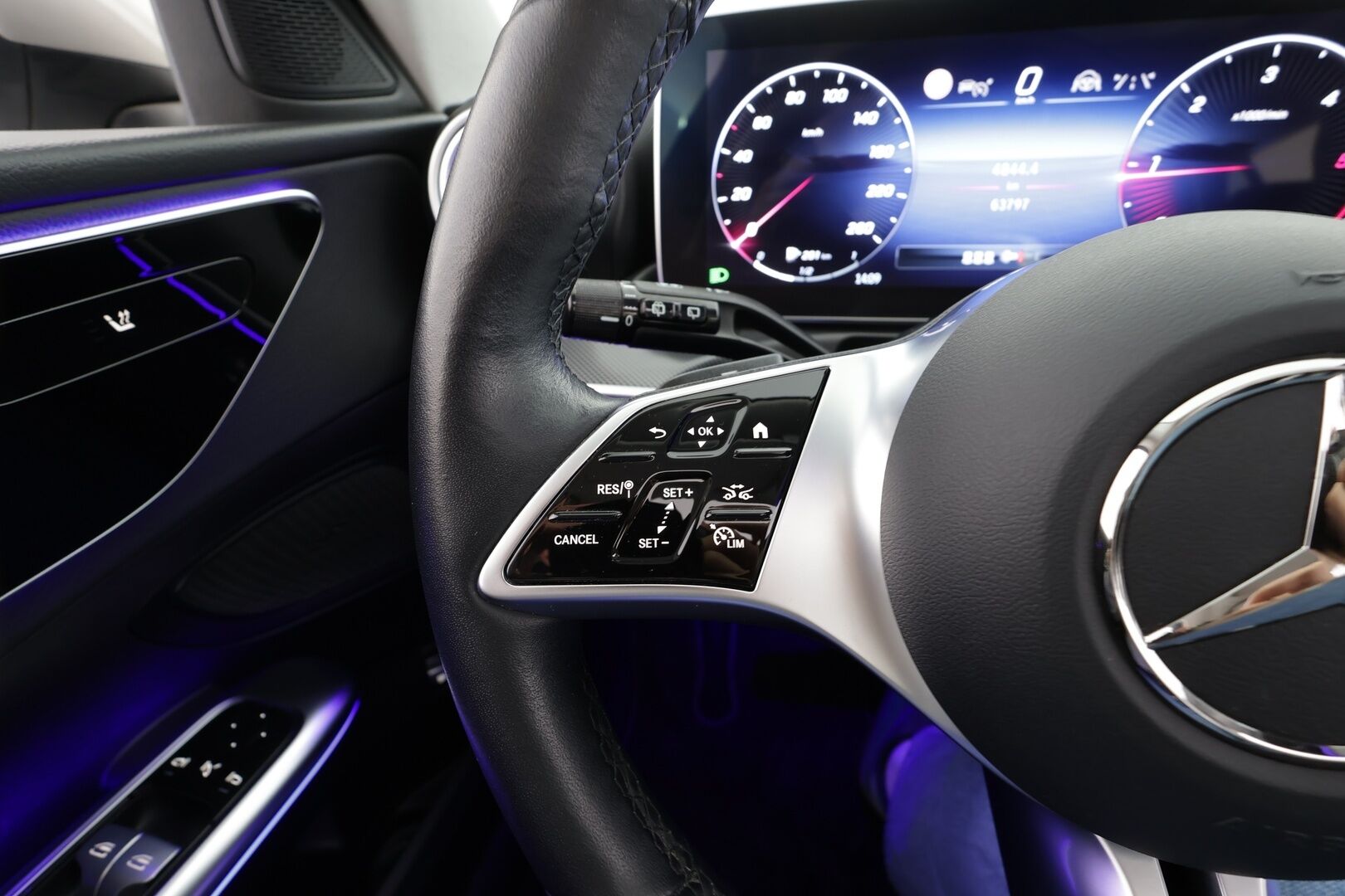 MERCEDES-BENZ C 2022 300d T Avantgarde * Panorama / Webasto / Distronic / LED-High Performance / P.kamera / Koukku / Navi / Kaistavahti * - Kahdet renkaat - HULLUT AVAJAISHULINAT KORKOTARJOUS 3,29 %